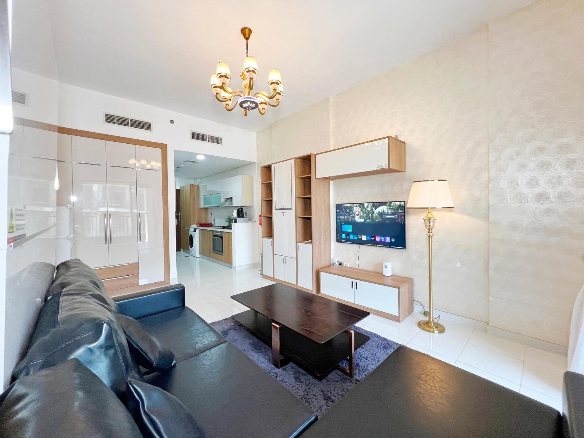 Modern Serene At Danube Perfect Vacation Holiday home